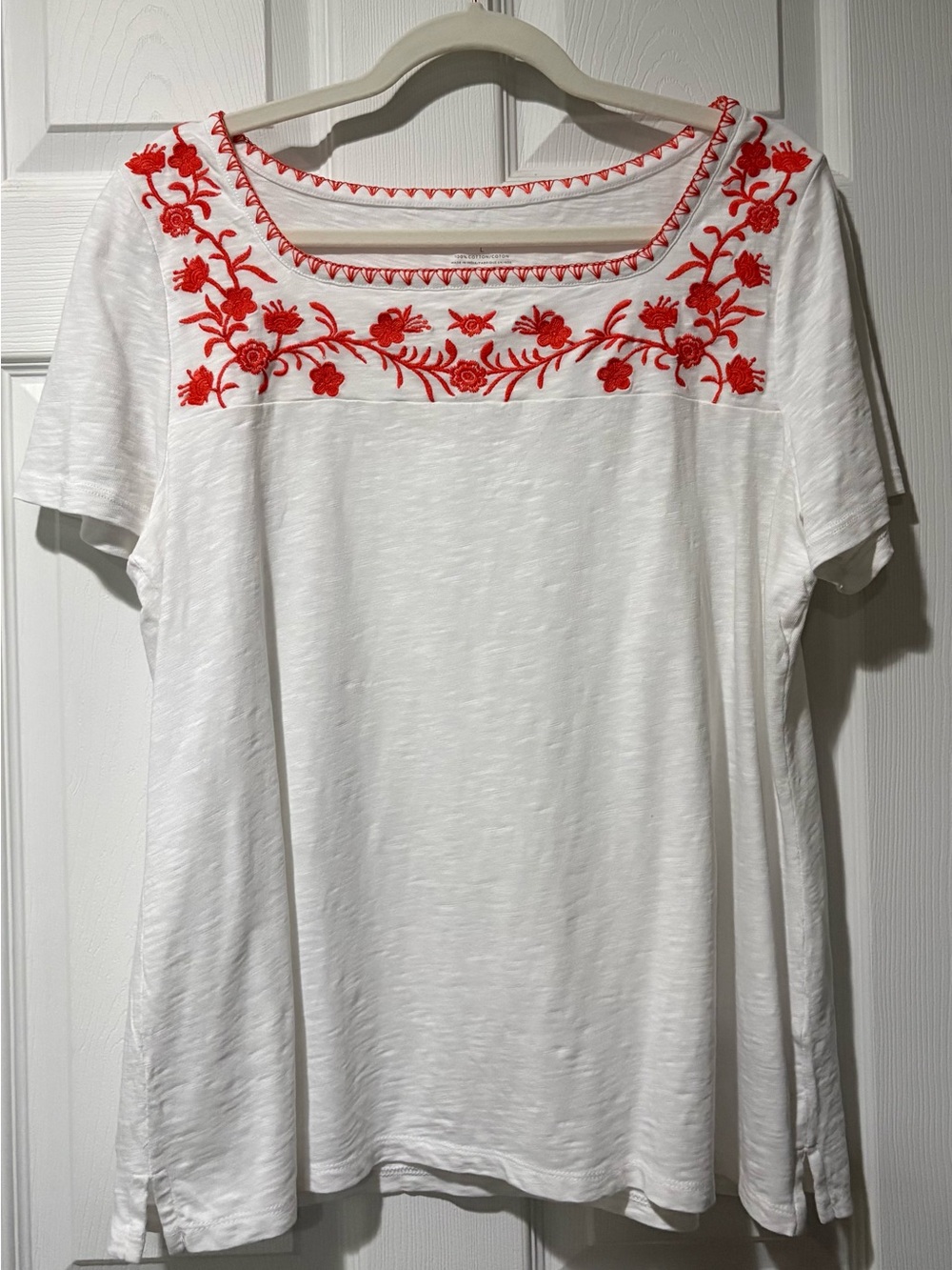 Talbots White Short-Sleeve Top with Red Floral Embroidery